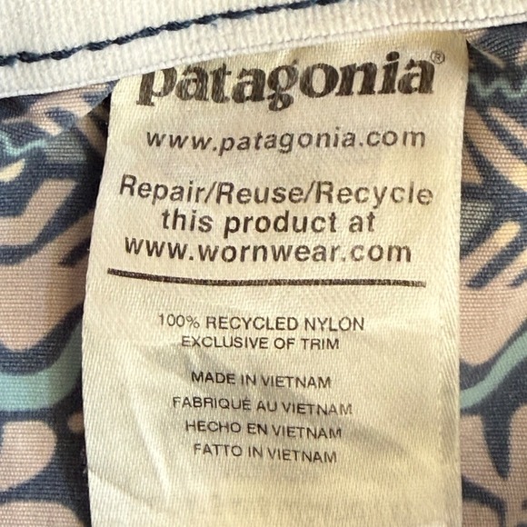 Patagonia Baggie 5" shorts Geometric Print Drawstring Waist Blue Tan Large - Picture 5 of 8